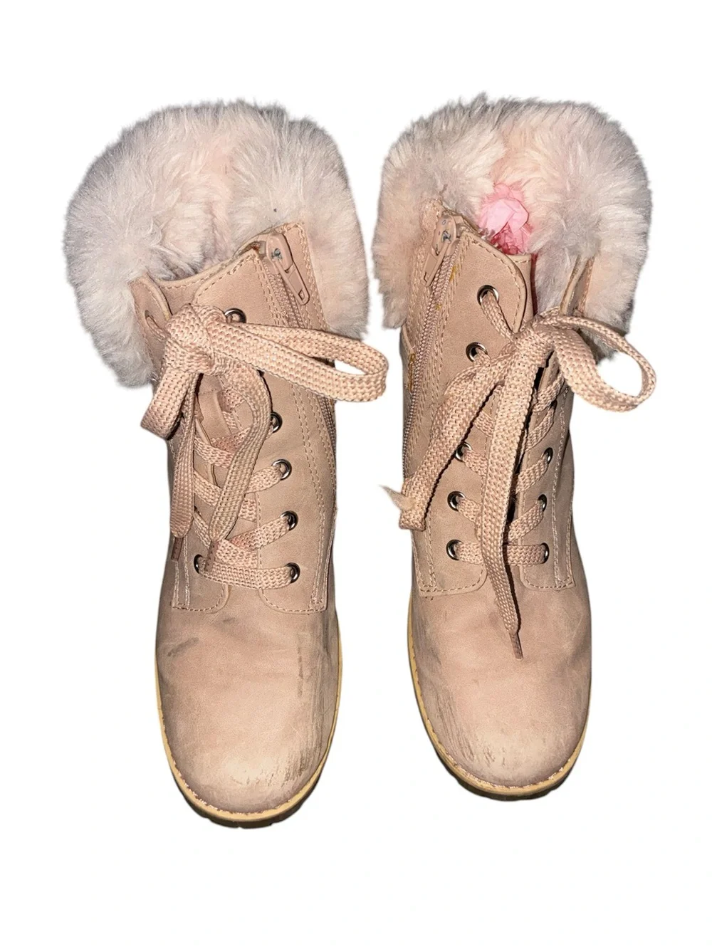 Dolce Vita Rudelle boots plush cream faux fur trim and a decorative buckle SZ 5